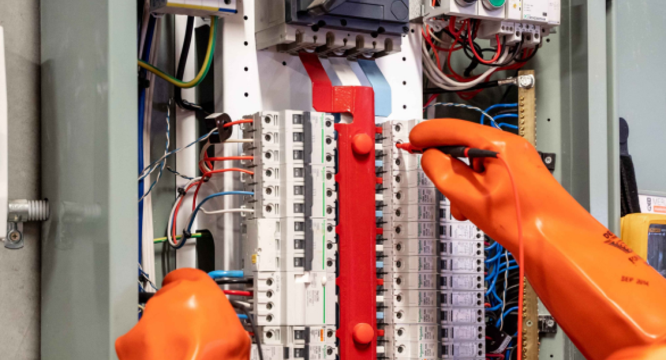 Fault finding electrician near me